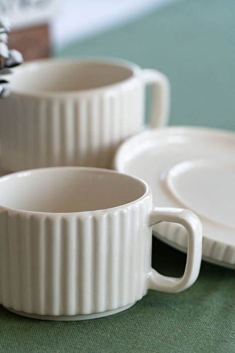 Hermia Satürn 4 Juego de tazas de té de porcelana (4 piezas) Hermia Satürn 4 Juego de tazas de té de porcelana (4 piezas)